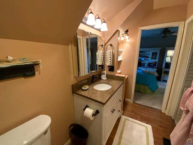 $169,777 | 5700 Southwest Foxcroft Circle North, Topeka, KS 66614