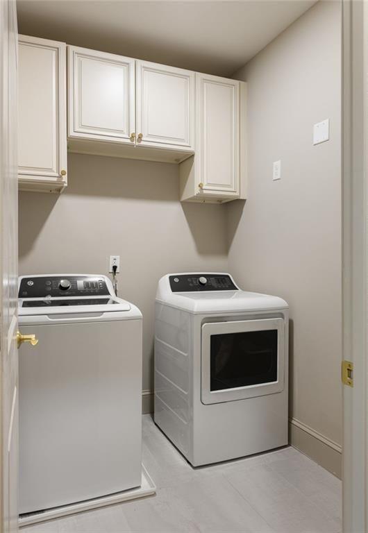 722 Lakeview Avenue Northeast, Unit A Atlanta, GA 30308 - Photo 34 of 48 a utility room with dryer and washer