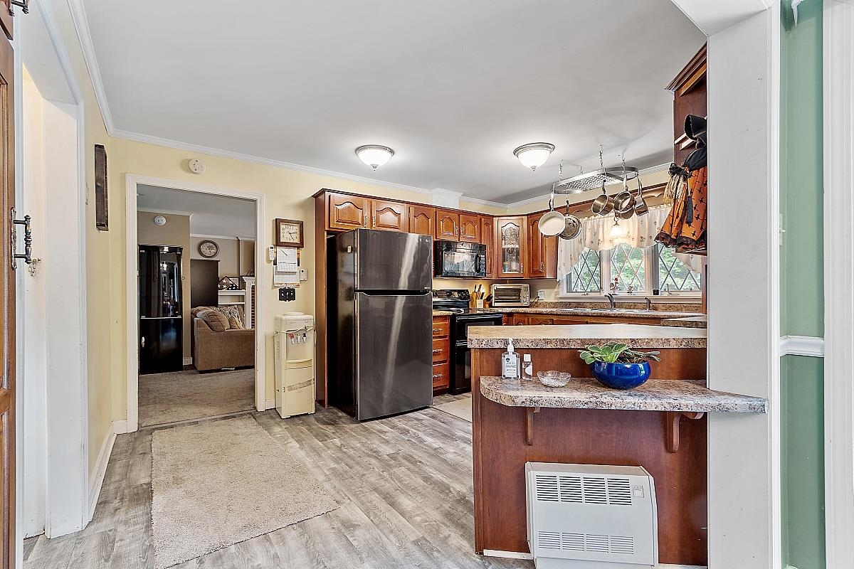 81 Autumn Street Rochester, NH 03868 - Photo 7 of 23
