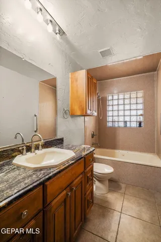 $549,950 | 5300 Crawford Road, Santa Teresa, NM 88008