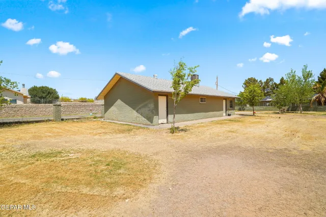 $549,950 | 5300 Crawford Road, Santa Teresa, NM 88008