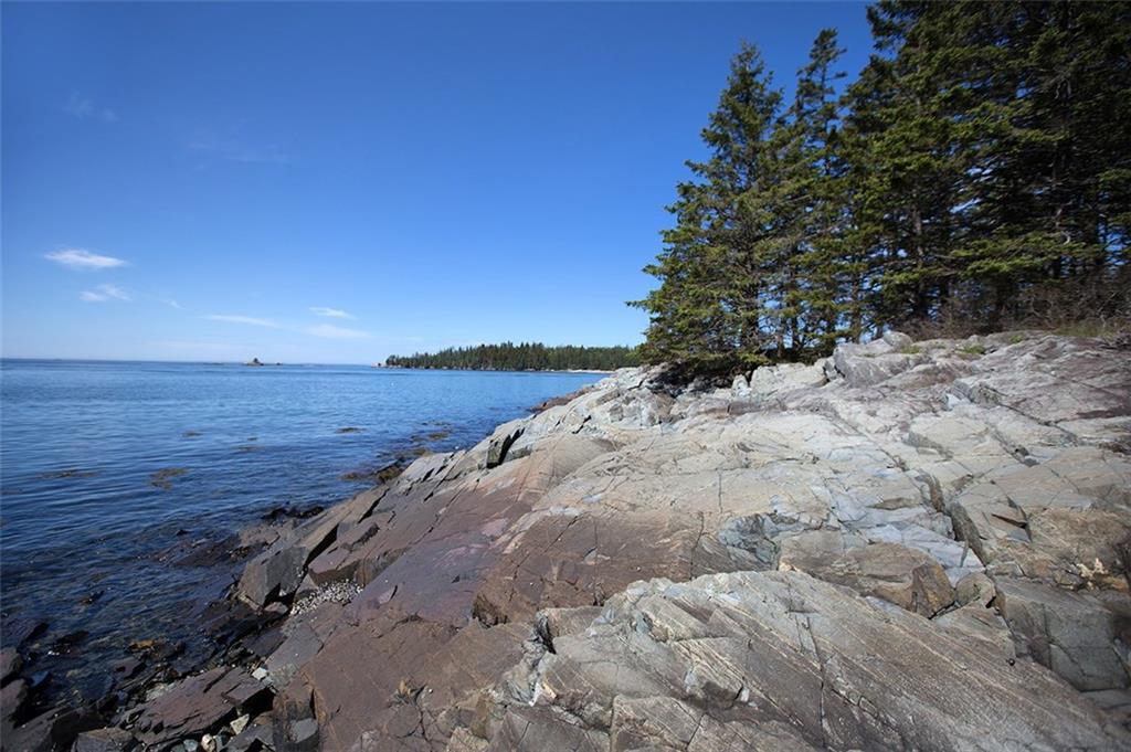319 Crockett's River Road Vinalhaven, ME 04863 - Photo 28 of 33 Photo