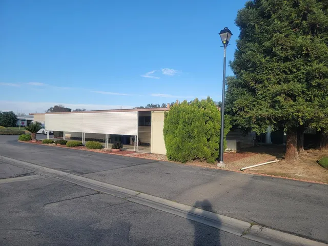 a view of parking area