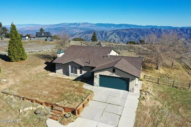 $479,900 | 26801 Cabriolet Court, Tehachapi, CA 93561