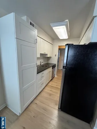 $1,895 | 360 Knickerbocker Road, Unit 28, Dumont, NJ 07628