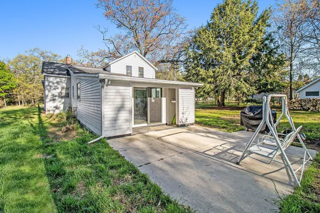 $399,000 | 620 North Lakeshore Drive, Ludington, MI 49431