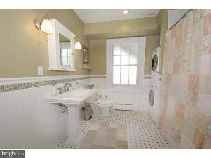 309 Bangor Road Bala Cynwyd, PA 19004 - Photo 15 of 24 Bathroom