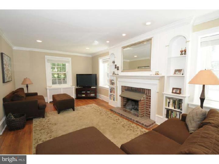 309 Bangor Road Bala Cynwyd, PA 19004 - Photo 4 of 24 Living Room