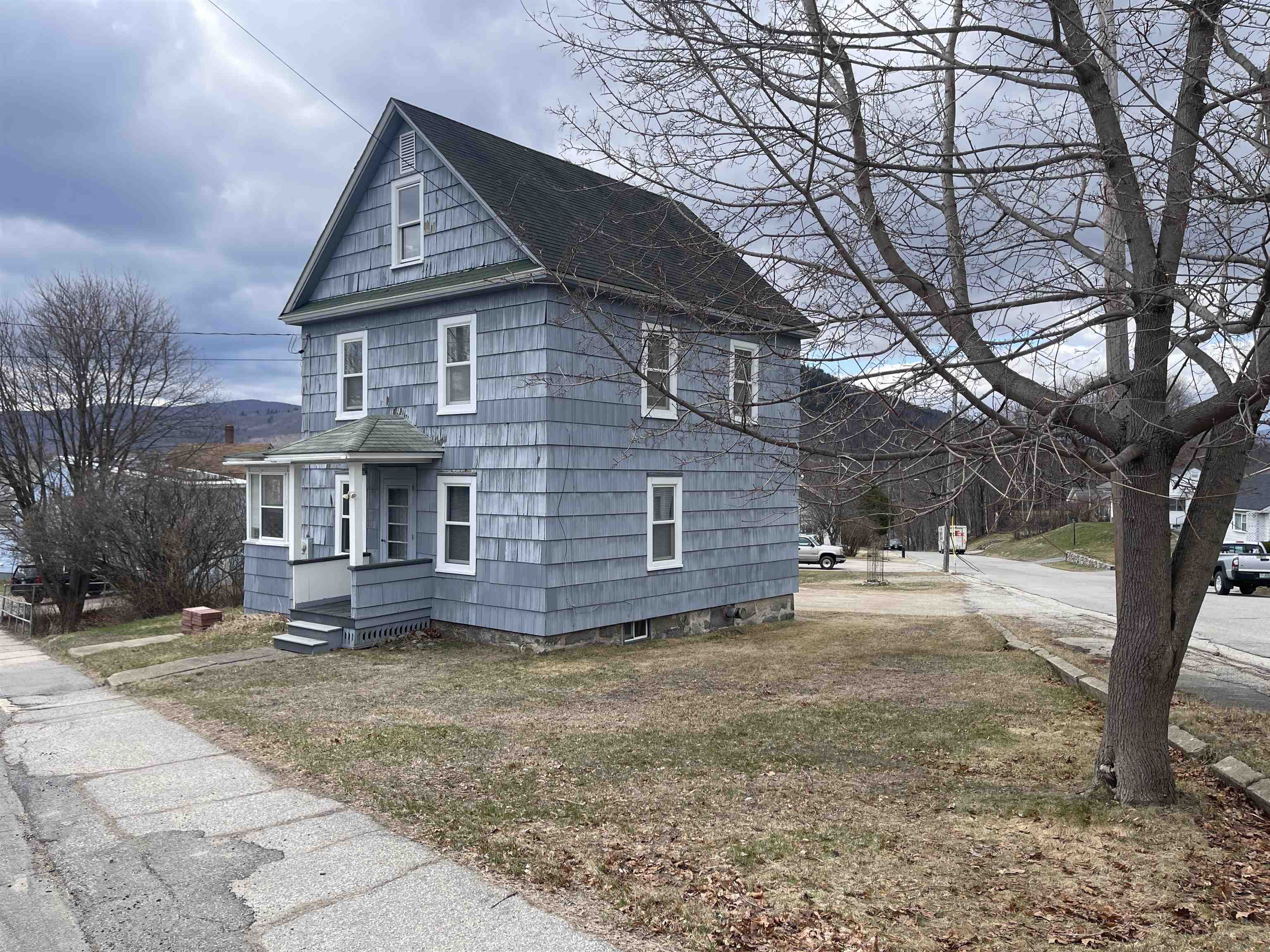 60 Cedar Street Berlin, NH 03570 - Photo 2 of 29