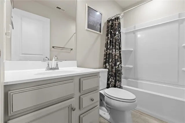 $2,300 | 463 Dogwood Lane, McDonald, PA 15057