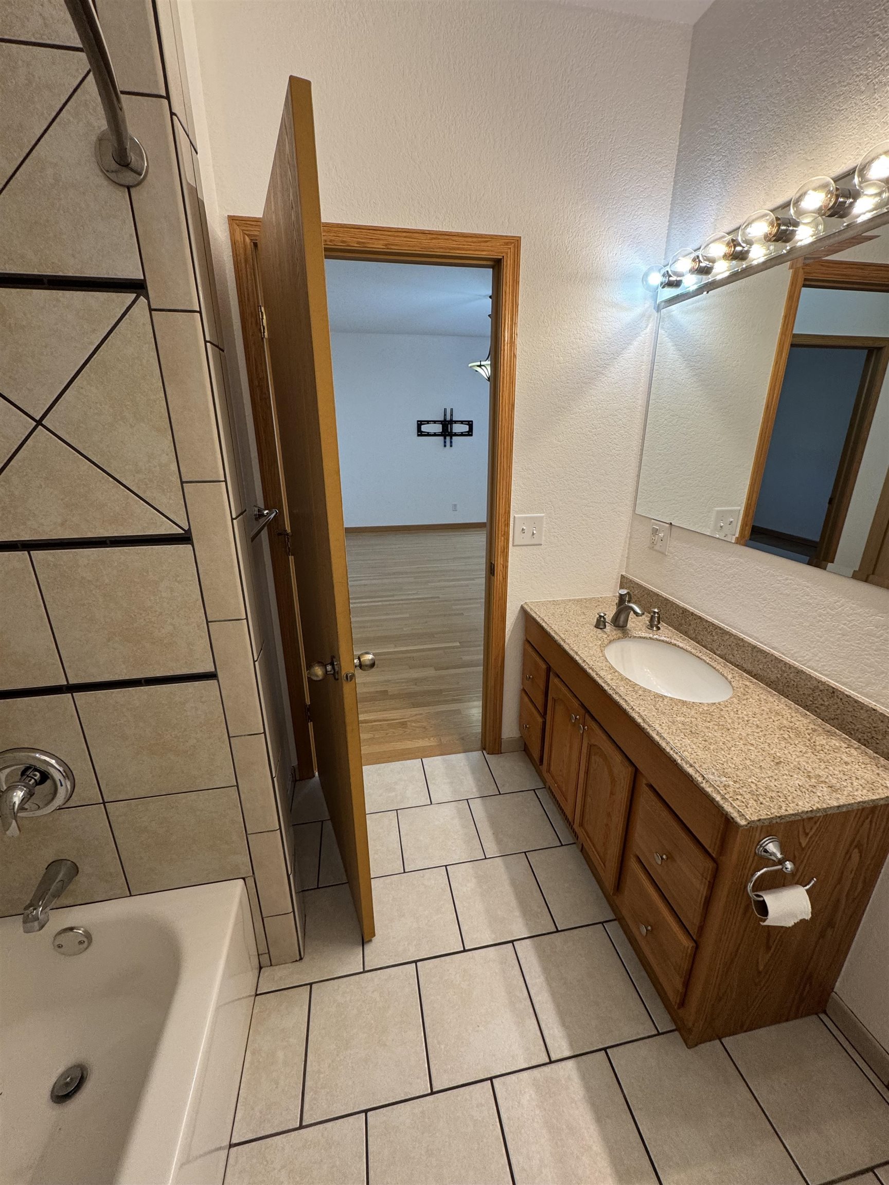 139 South Main Street Stoddard, WI 54658 - Photo 19 of 30