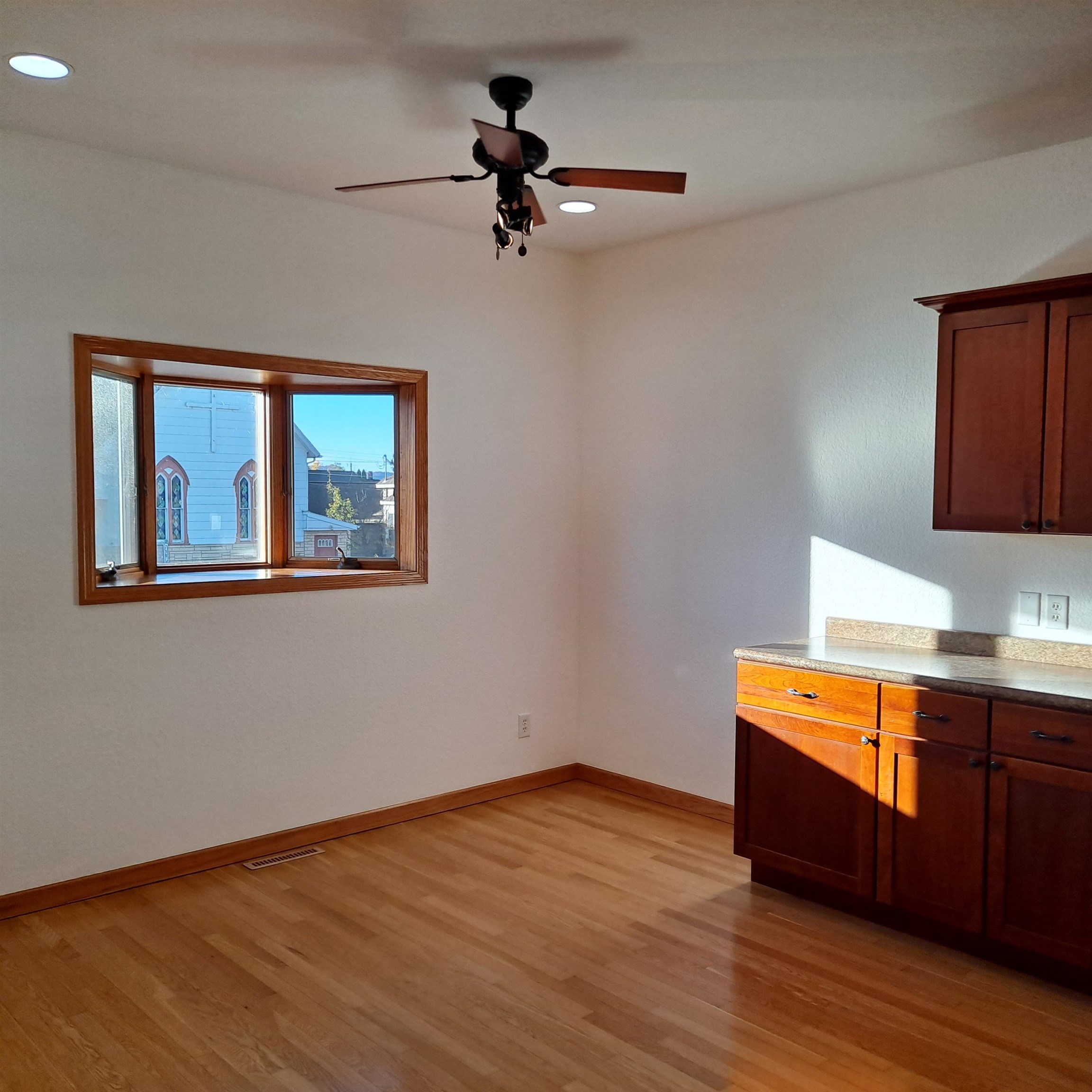 139 South Main Street Stoddard, WI 54658 - Photo 8 of 30