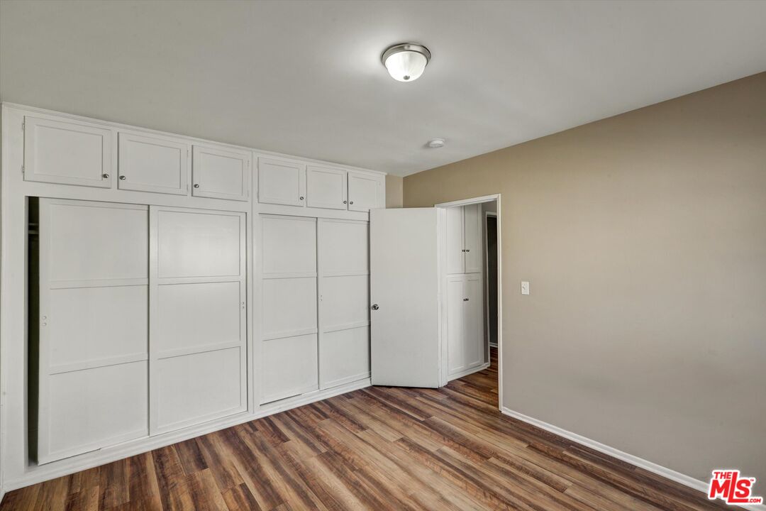 17377 Fairview Road Fontana, CA 92336 - Photo 27 of 39 a view of an empty room with closet area