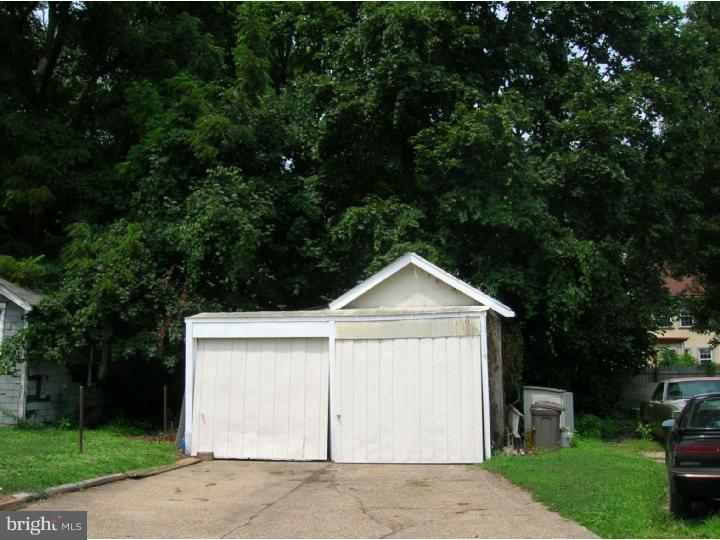 230 Powell Road Springfield, PA 19064 - Photo 3 of 17 Garage