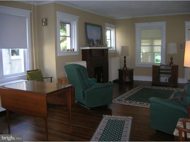 230 Powell Road Springfield, PA 19064 - Photo 8 of 17 Living Room