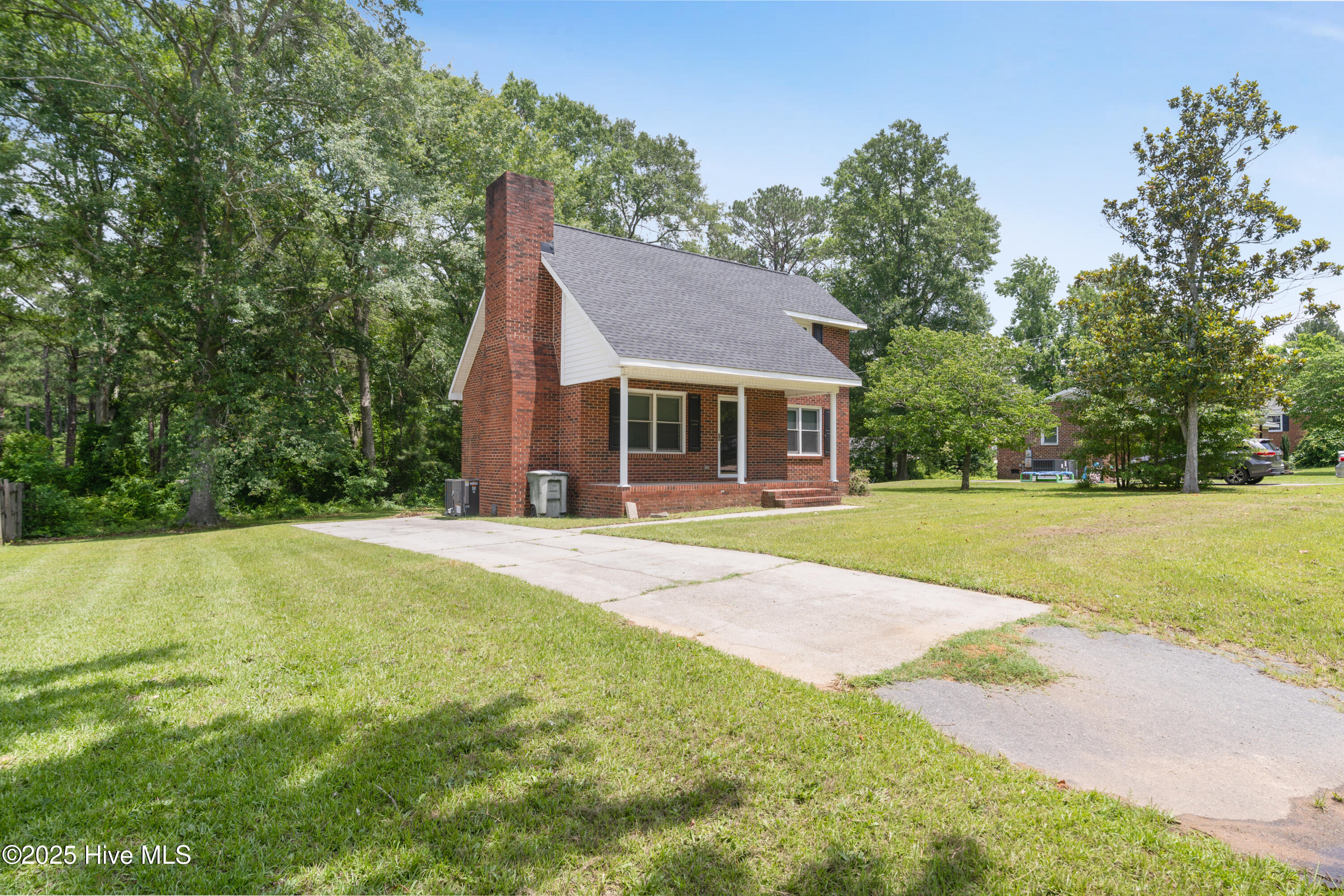 1507 Brookfield Road Rockingham, NC 28379 - Photo 2 of 23 DSC00037-2ss