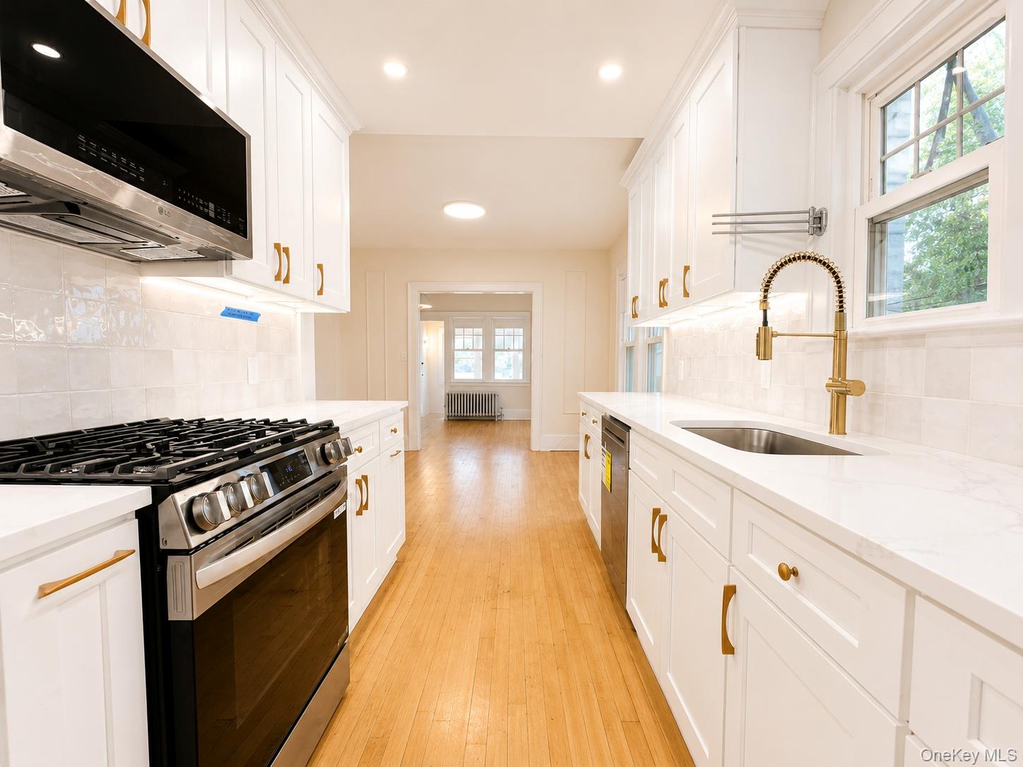 42 Crestview Street, Unit 2 New Rochelle, NY 10801 - Photo 8 of 18 Gallery Image 8