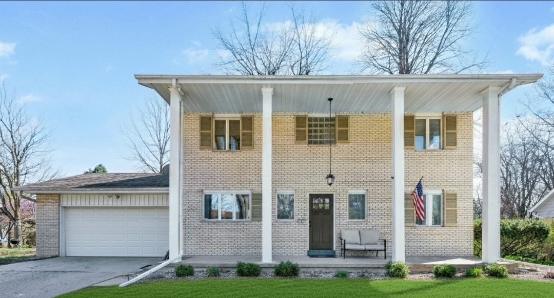 903 Crestline Drive Normal, IL 61761 - Photo 1 of 35