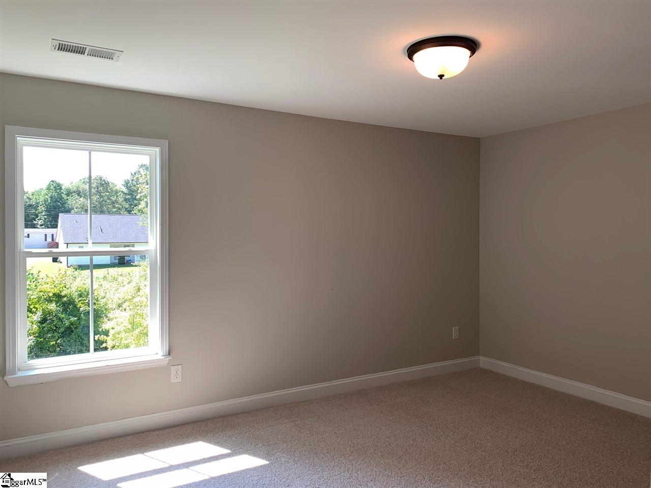 221 Buchanan Ridge Road Taylors, SC 29687 - Photo 12 of 21 Gallery Image 12