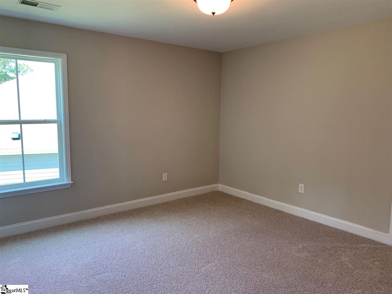 221 Buchanan Ridge Road Taylors, SC 29687 - Photo 13 of 21 Gallery Image 13