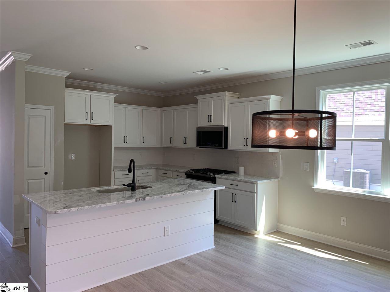 221 Buchanan Ridge Road Taylors, SC 29687 - Photo 5 of 21 Gallery Image 5