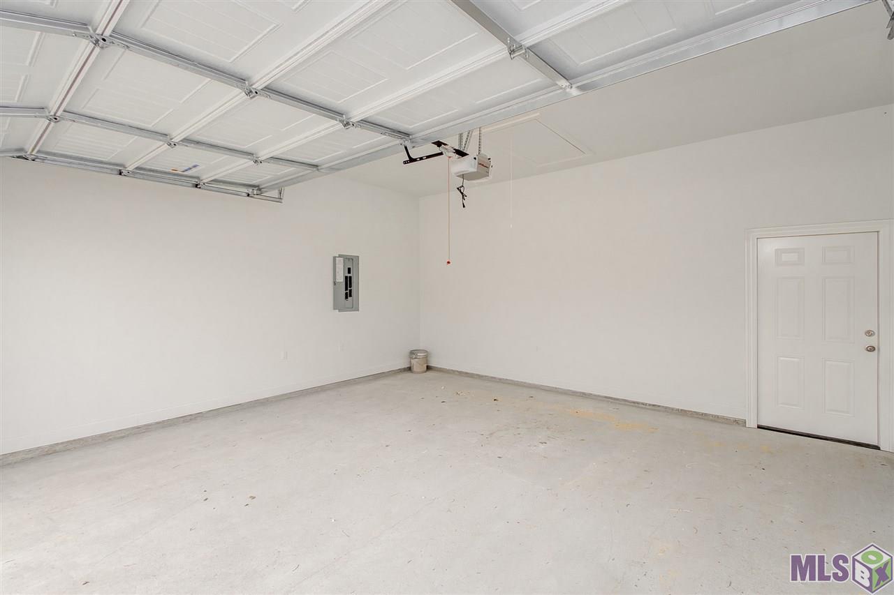 1461 Partierre Lane Baton Rouge, LA 70820 - Photo 21 of 26 Gallery Image 21