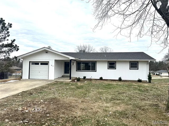 $2,800 | 67 Strecker Road, Ballwin, MO 63011