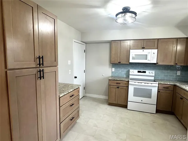 $2,800 | 67 Strecker Road, Ellisville, MO 63011