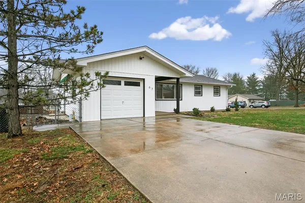 $2,795 | 67 Strecker Road, Ellisville, MO 63011