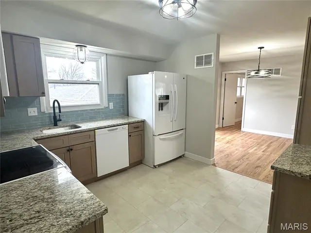 $2,800 | 67 Strecker Road, Ellisville, MO 63011