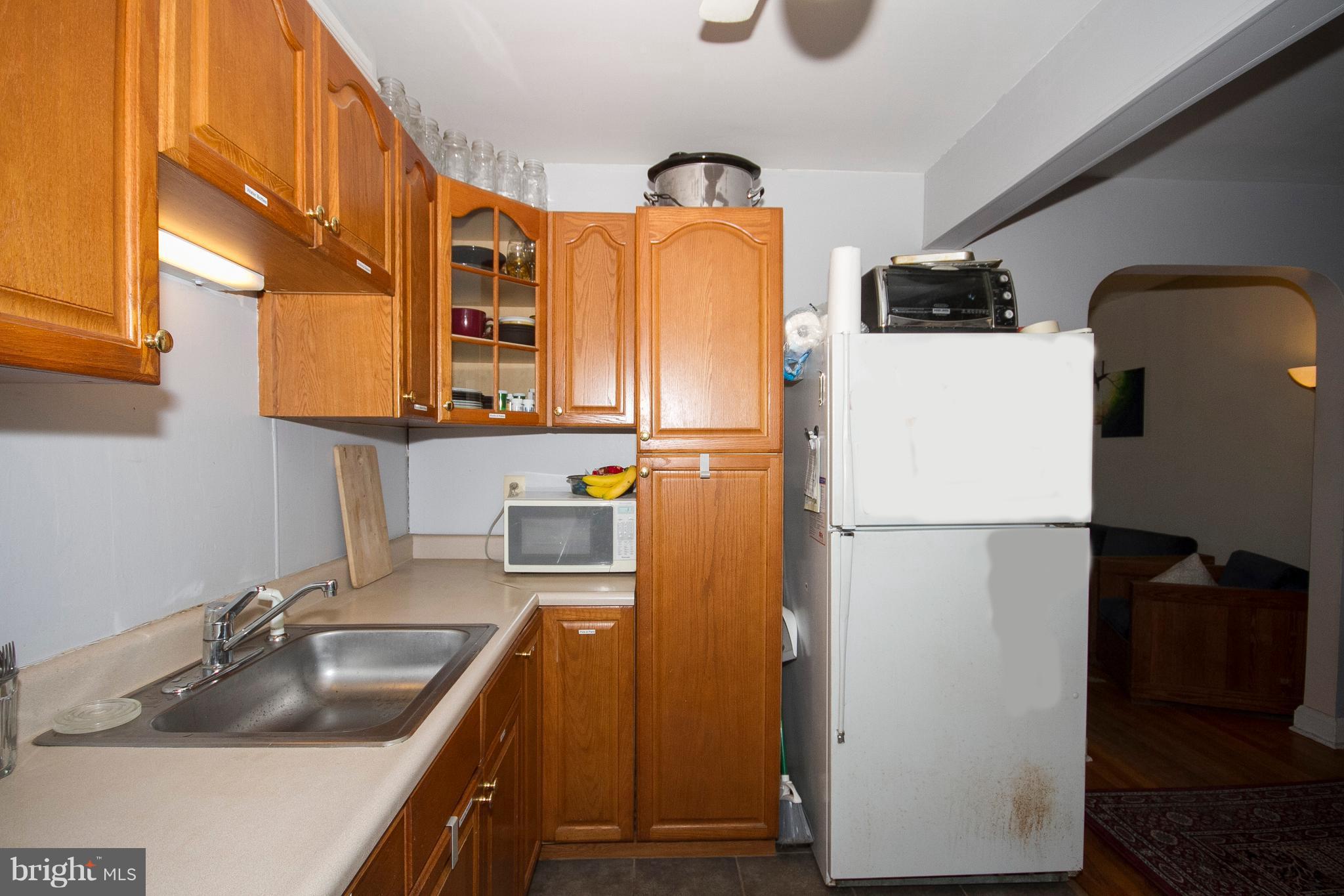 518 Chalcot Square Baltimore, MD 21221 - Photo 6 of 19 Kitchen