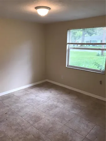 $2,200 | 906 Homewood Drive, Brandon, FL 33511