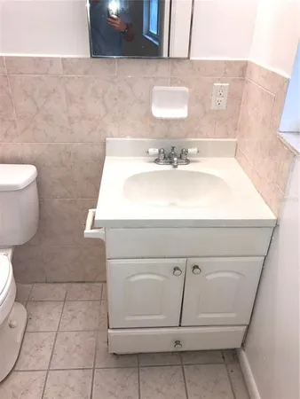 $2,200 | 906 Homewood Drive, Brandon, FL 33511