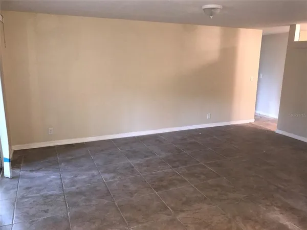 $2,200 | 906 Homewood Drive, Brandon, FL 33511
