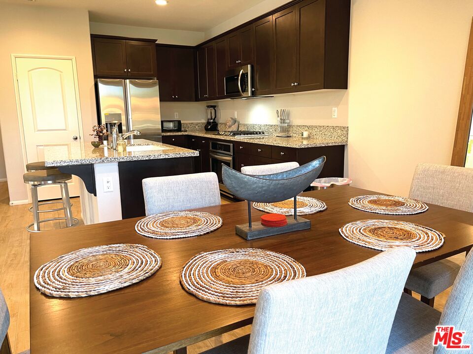 42720 Azure Street Temecula, CA 92592 - Photo 11 of 43