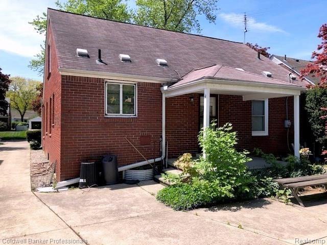 360 Ridgemont Road Grosse Pointe Farms, MI 48236 - Photo 4 of 43