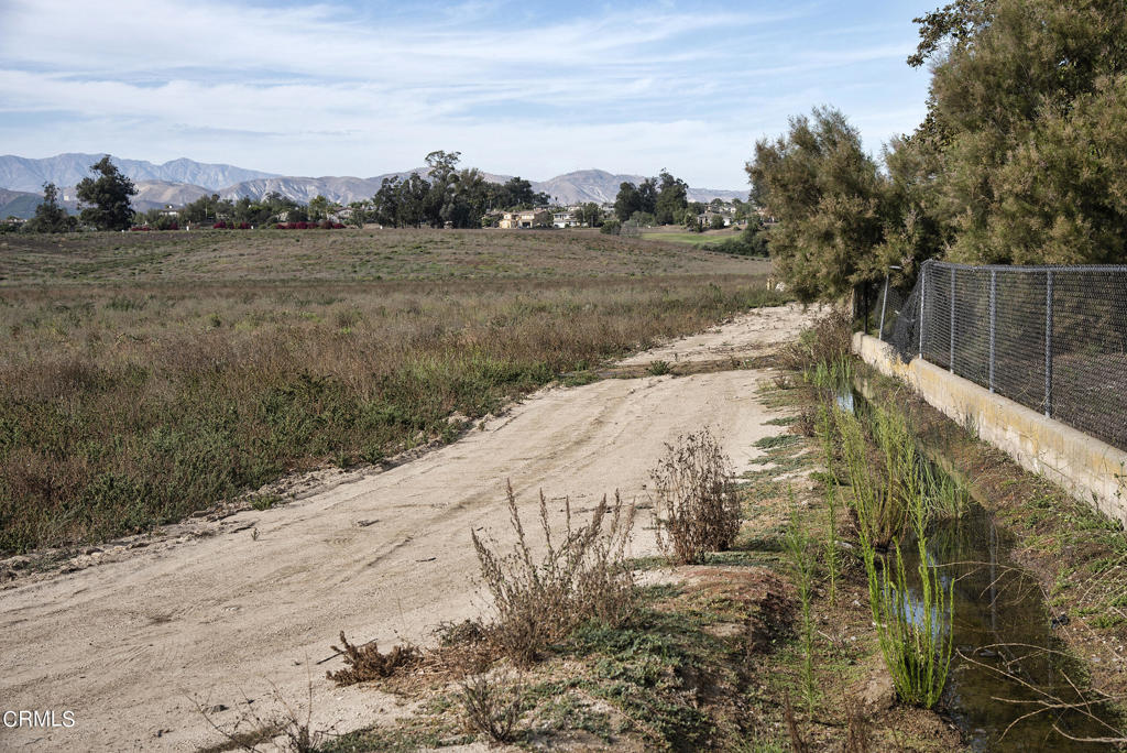 5624 Beardsley Road Camarillo, CA 93010 - Photo 11 of 27 DSC_8596
