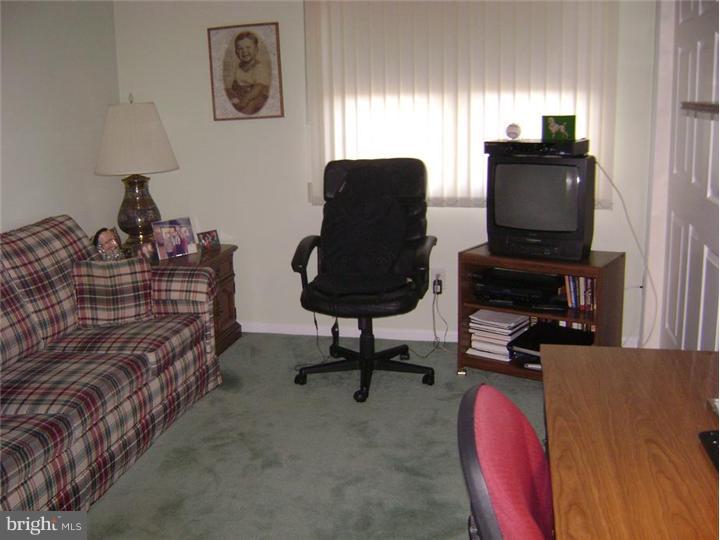 90 Winthrop Road, Unit F Monroe Township, NJ 08831 - Photo 8 of 10 Bedroom 2