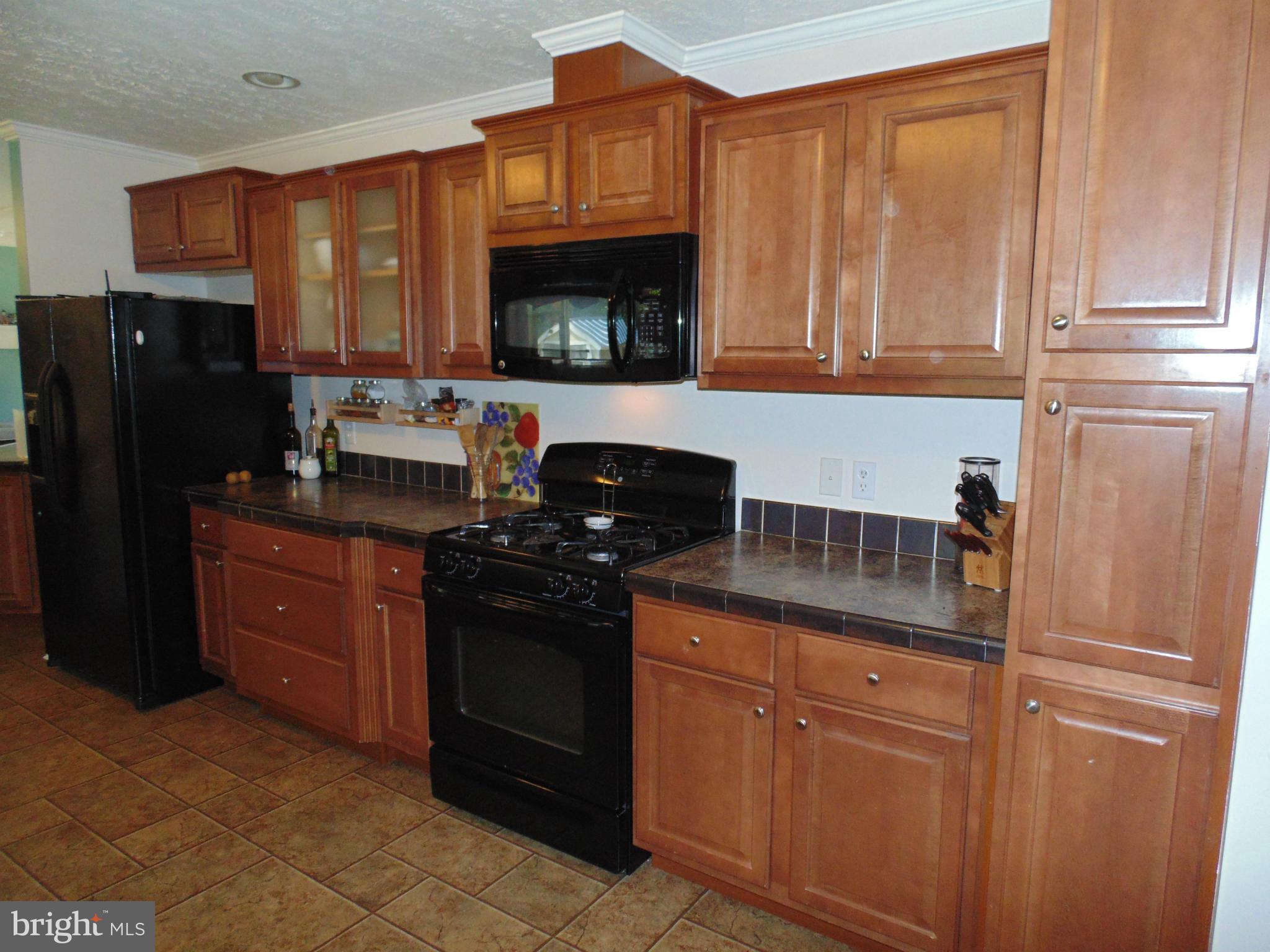 7810 Clark Road, Unit D67 Jessup, MD 20794 - Photo 3 of 15 Spacious Fully Equipped Kitchen