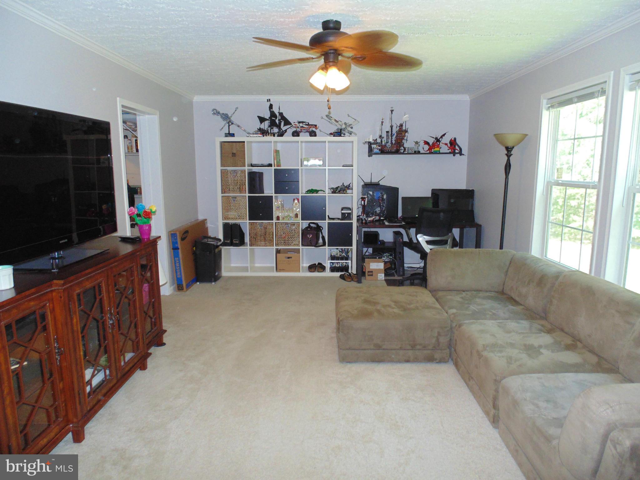 7810 Clark Road, Unit D67 Jessup, MD 20794 - Photo 7 of 15 Huge Family Room