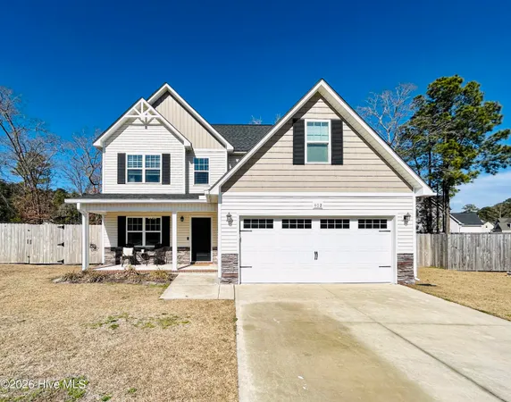 $315,000 | 402 Crestmont Court, Richlands, NC 28574