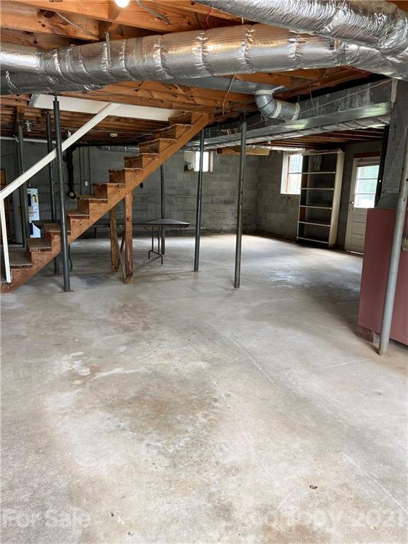 3096 Deal Mill Road Hudson, NC 28638 - Photo 21 of 25 a view of an empty room
