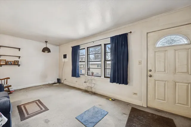 $225,000 | 4714 Schwartz Avenue, Lisle, IL 60532