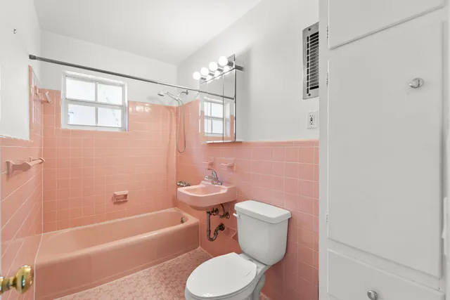 $4,500 | 223 Park Avenue, Unit 2, Palm Beach, FL 33480