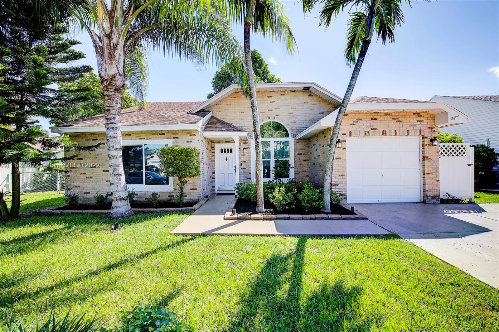 23276 Cedar Hollow Way Boca Raton, FL 33433 - Photo 1 of 27 Gallery Image 1