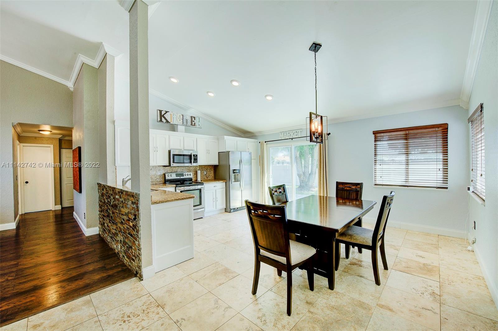 23276 Cedar Hollow Way Boca Raton, FL 33433 - Photo 11 of 27 Gallery Image 11