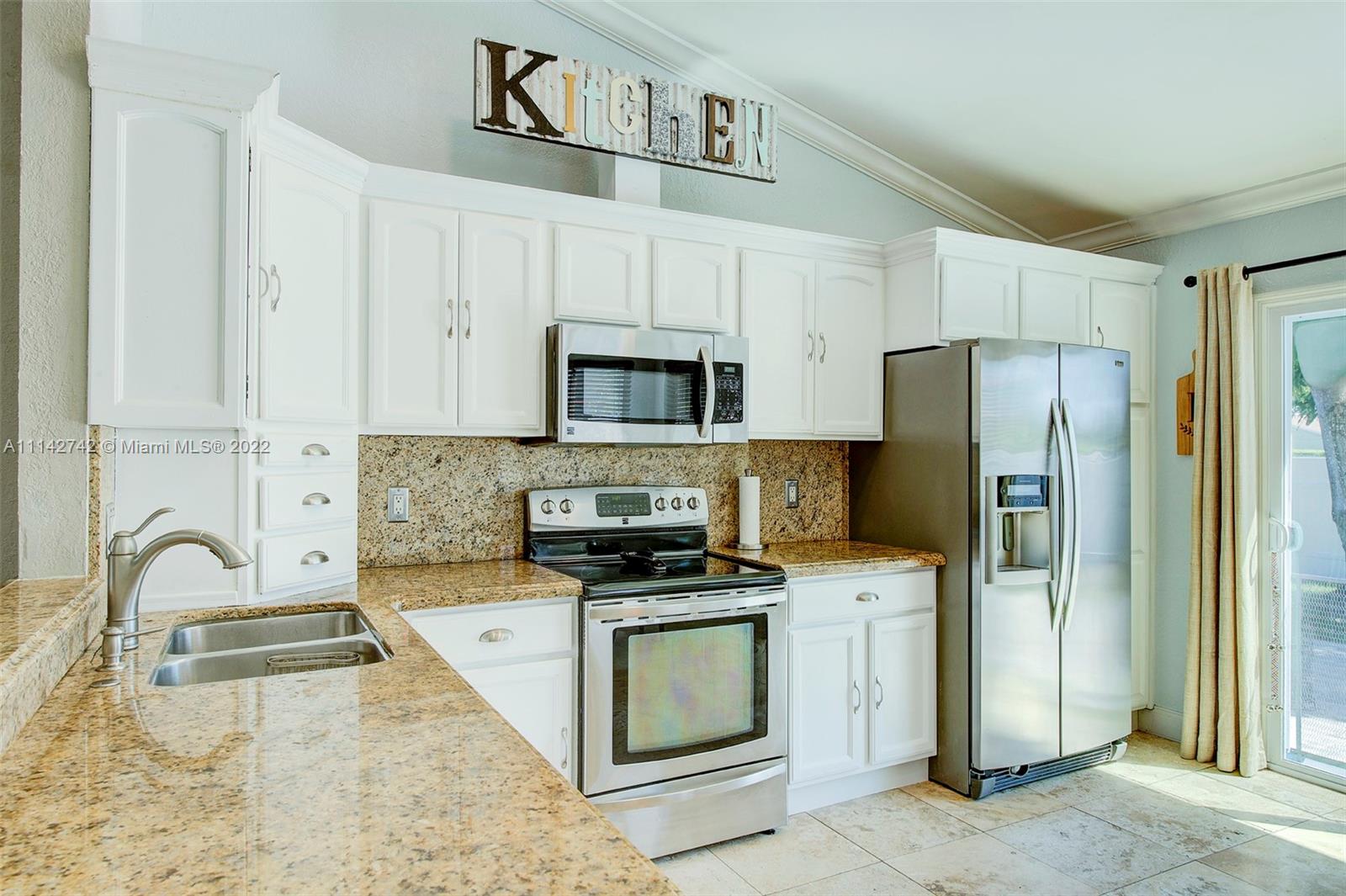 23276 Cedar Hollow Way Boca Raton, FL 33433 - Photo 15 of 27 Gallery Image 15