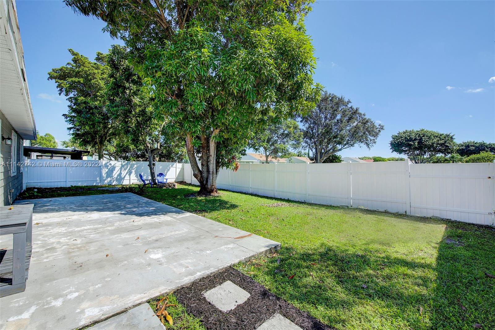 23276 Cedar Hollow Way Boca Raton, FL 33433 - Photo 24 of 27 Gallery Image 24