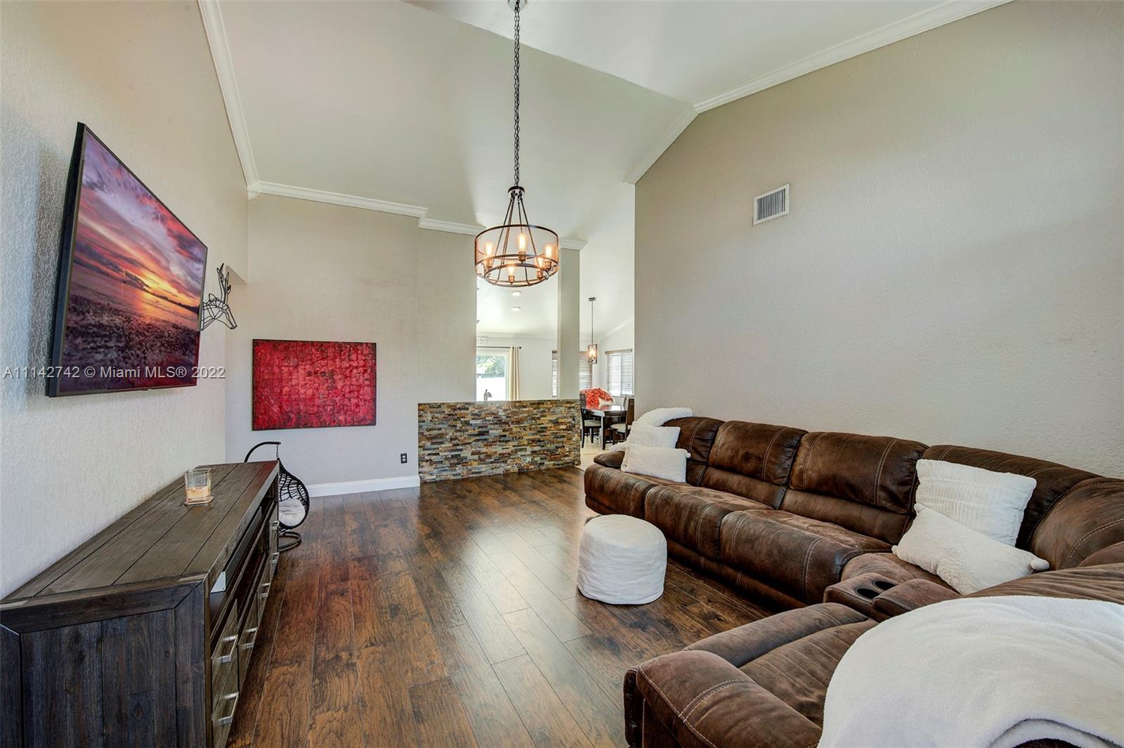 23276 Cedar Hollow Way Boca Raton, FL 33433 - Photo 8 of 27 Gallery Image 8