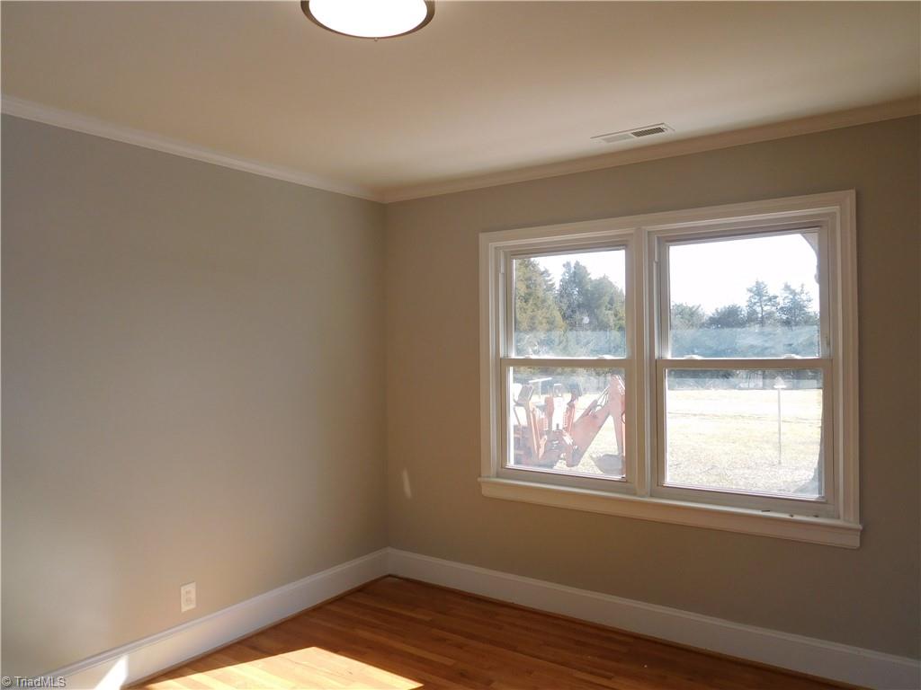 839 Central Road Clemmons, NC 27012 - Photo 17 of 35 2nd BR.